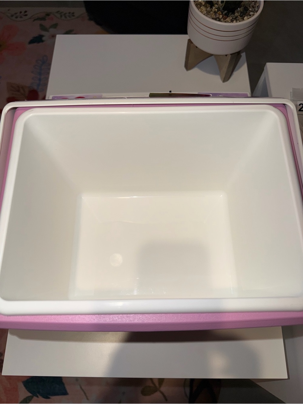 IGLOOxHello Kitty & Care Bears Cooler - Pink - Picture 3 of 3